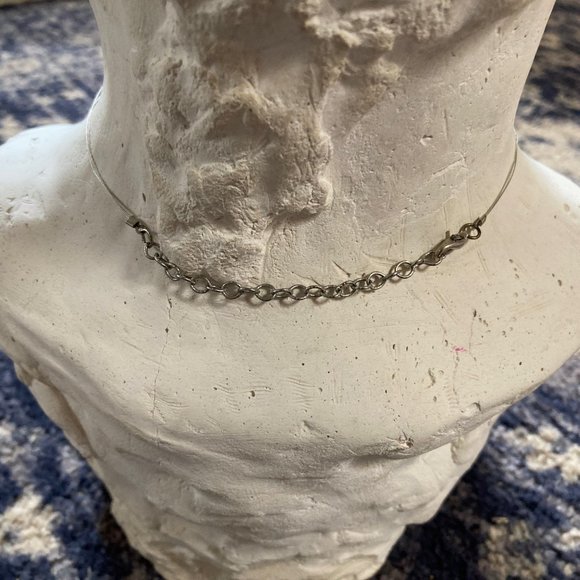 Bead and Wire Choker Necklace - blue and green beads - silver wire - Picture 5 of 9